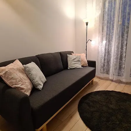 Debowe Zacisze Tuzycka * Warszawa