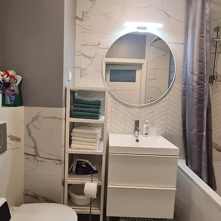 Debowe Zacisze Tuzycka * Warszawa