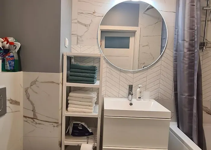 Dębowe Zacisze Tużycka * Warszawa